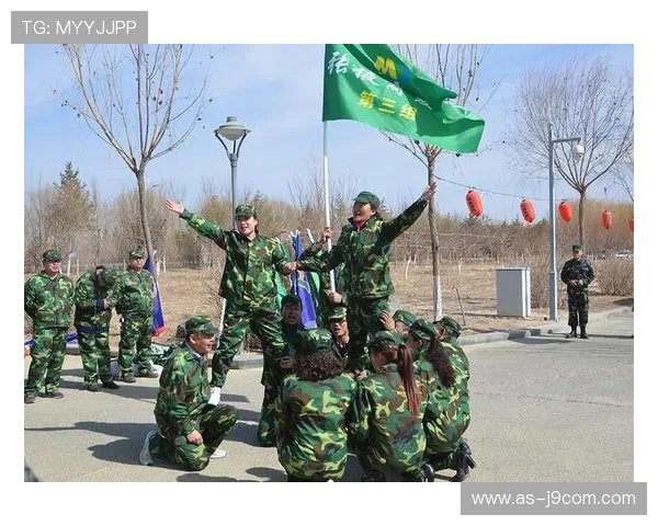 围绕六宫格二号足球的战术训练与团队协作能力提升创新路径探索方